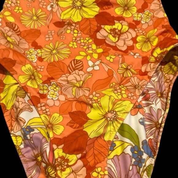 Sanctuary swimwear Reversible floral print One Piece Halter Swimsuit NWT size XS - Picture 11 of 16